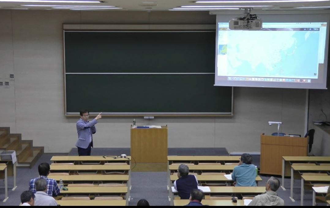 写真2：湘南工科大学平成30年度市民講座第3回「ＩｏＴを活用した落雷位置標定システム」成田 知巳 教授