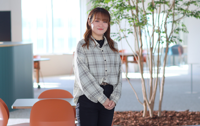 “情報”をつなぎ役に立つものを